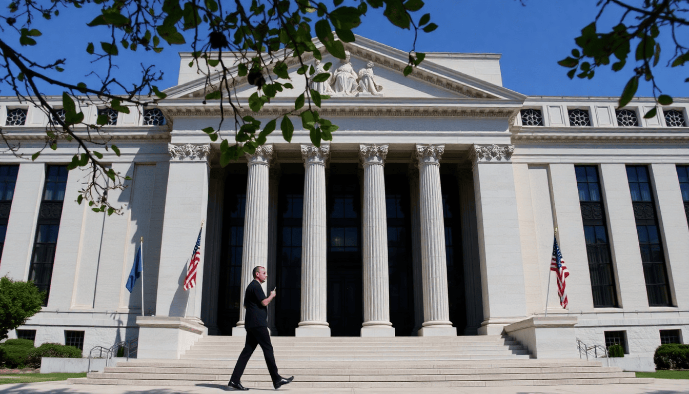 Jobs Report Does Little to Strengthen Fed Rate Hike Case